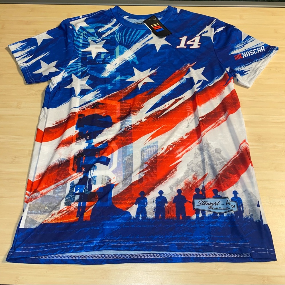 NEW Nascar Team Clint Bowyer American Pit Crew T-Shirt Large L Racing